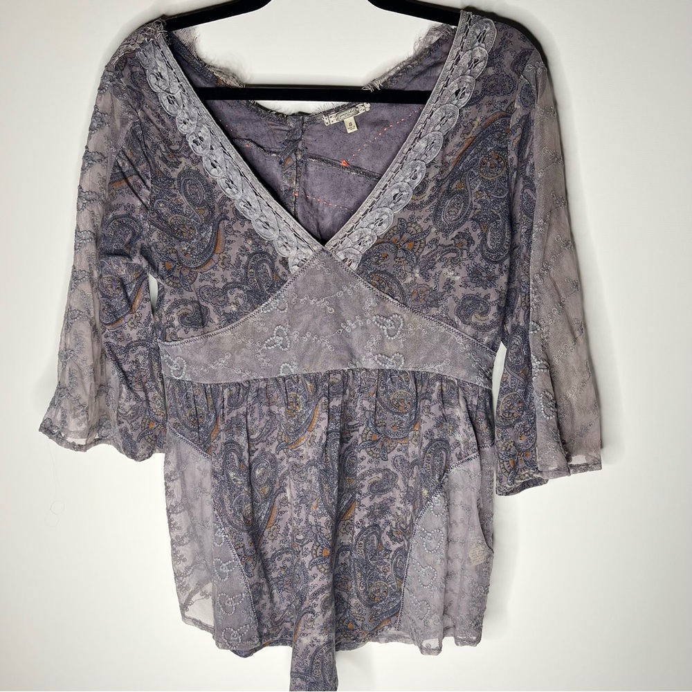 Gimmick by BKE Buckle Top